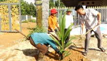 Xã Đăk Drông tổ chức lễ phát động trồng cây năm 2023